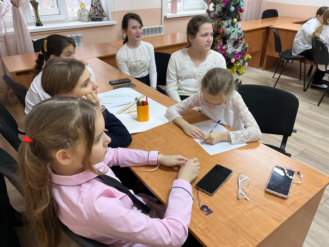 5В класс вместе с классным руководителем посетил Станцию юннатов.