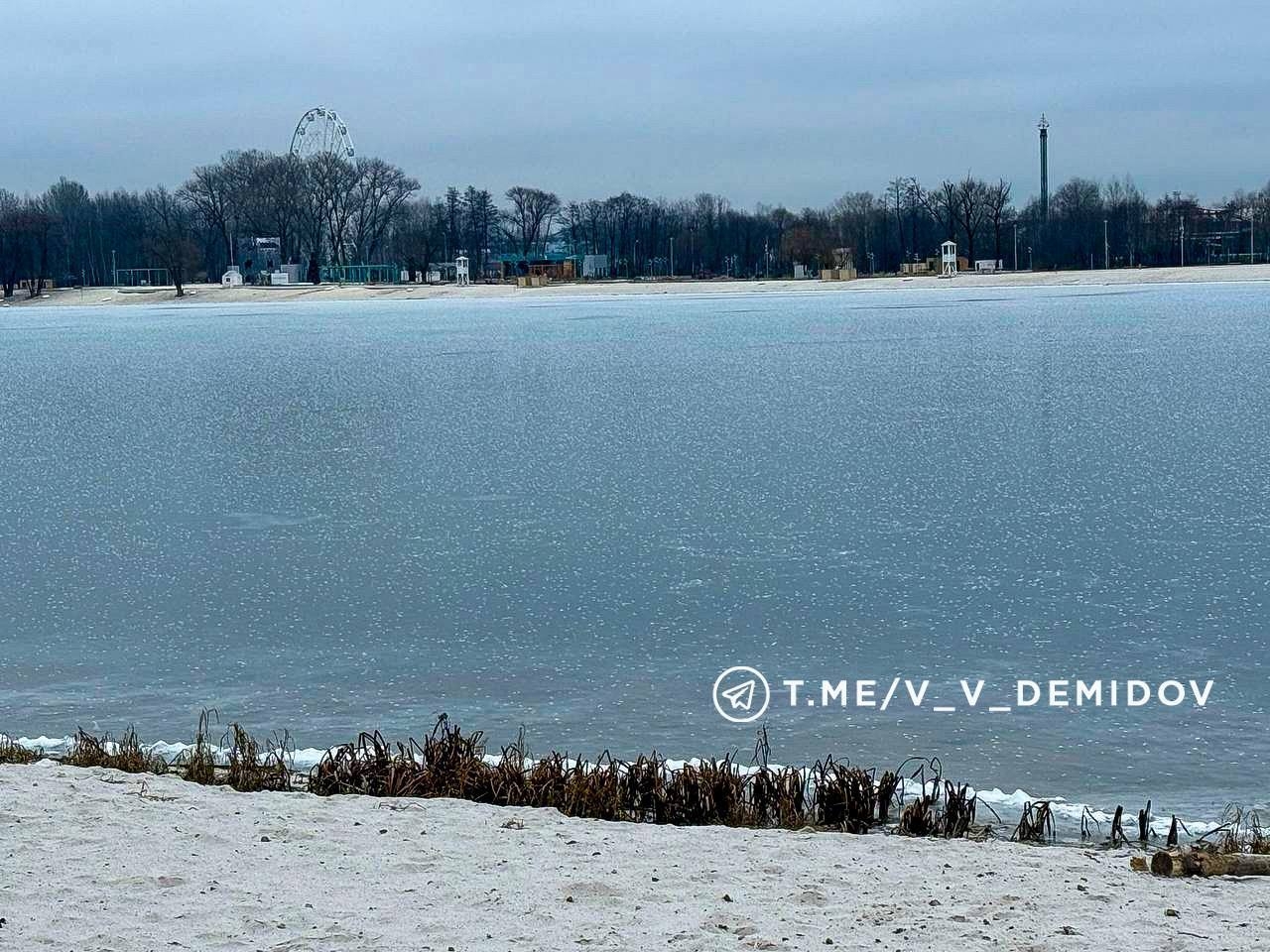 Осторожно, тонкий лёд! В Белгороде усилили контроль за водными объектами Осторожно, тонкий лёд! В Белгороде усилили контроль за водными объектами.