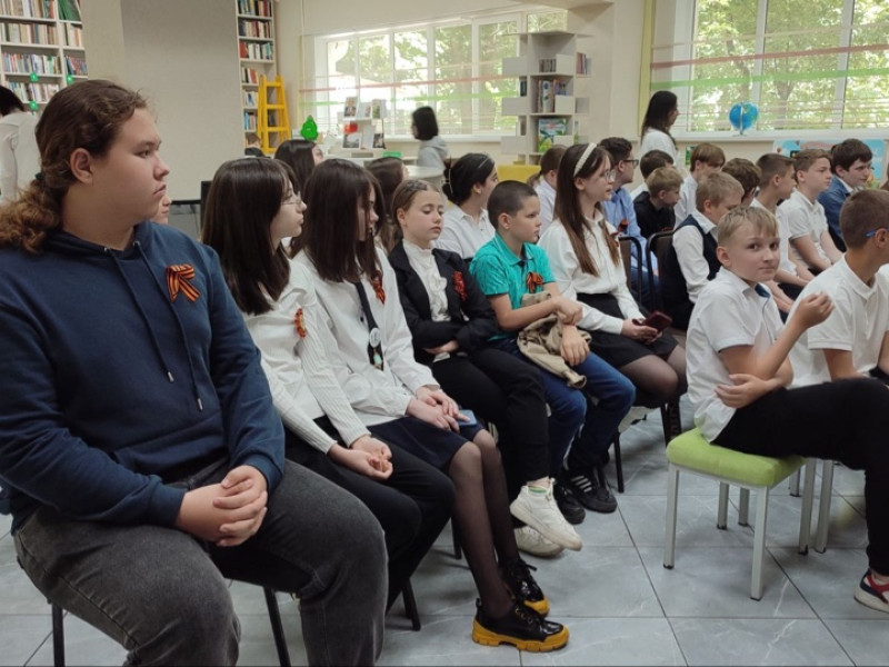Ребята из нашей школы приняли участие в ставропольской библиотеке литературно-музыкальной гостиной.